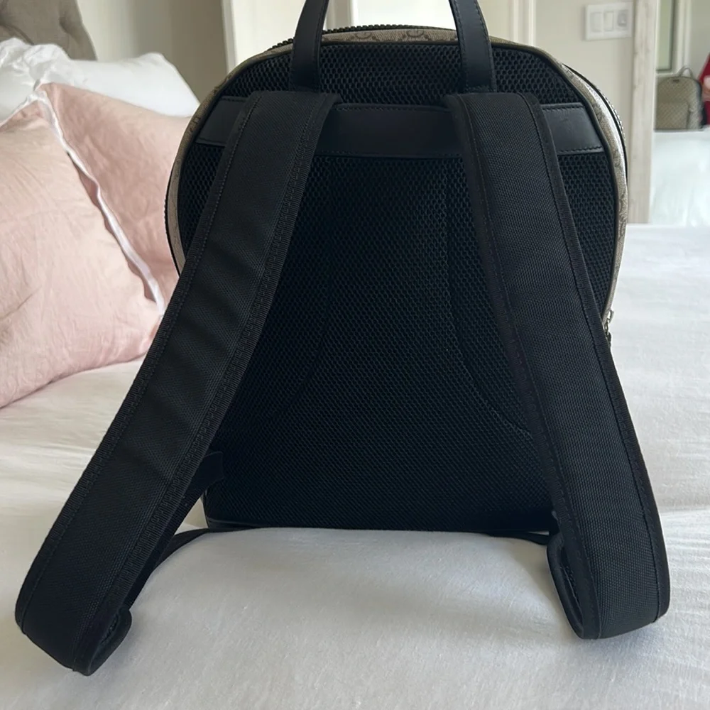 Gucci Backpack - Picture 2 of 3